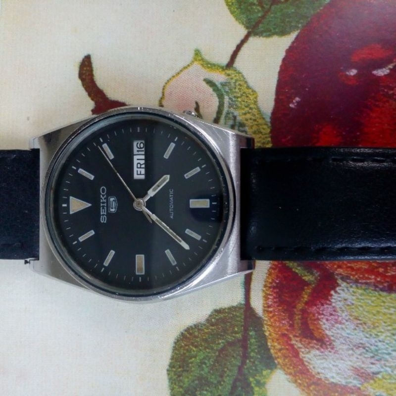 Jam tangan Seiko 5 caliber 6309 black dial jam vintage jam bekas jam kuno.