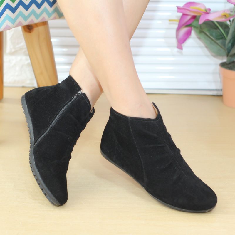 Boots flat wanita Brd 22