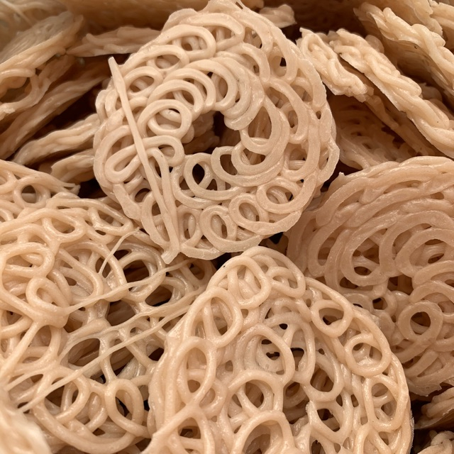 

(HOKKY) Kerupuk kaleng / kerupuk kampung / kerupuk putih 500gr