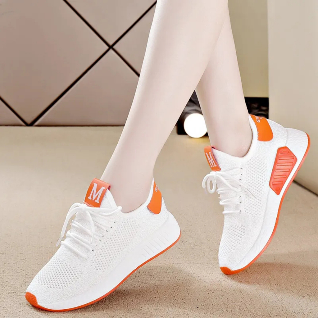 Sepatu Sneakers Wanita Fashionable - S020