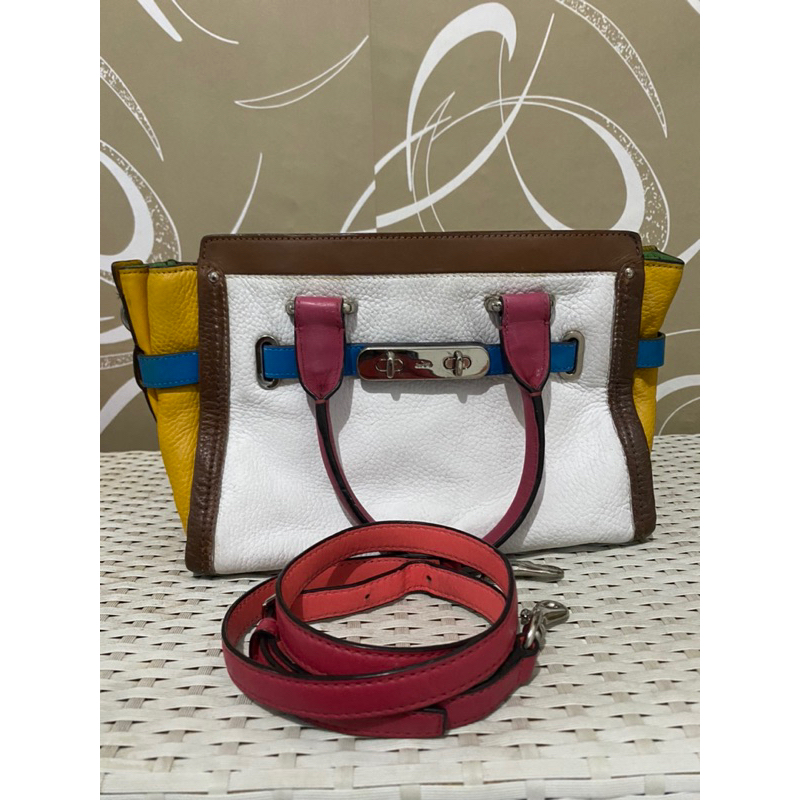 coach swagger tas warna rainbow