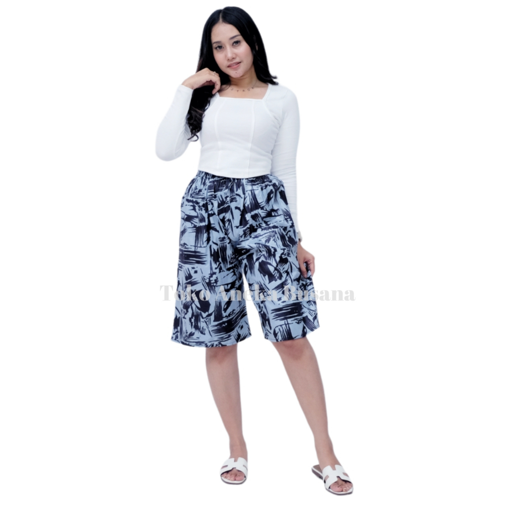 Celana Pendek Wanita Dewasa Jumbo 3/4