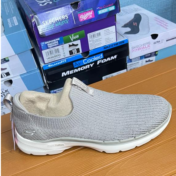 Sepatu Slip On Skechers Go walk 6