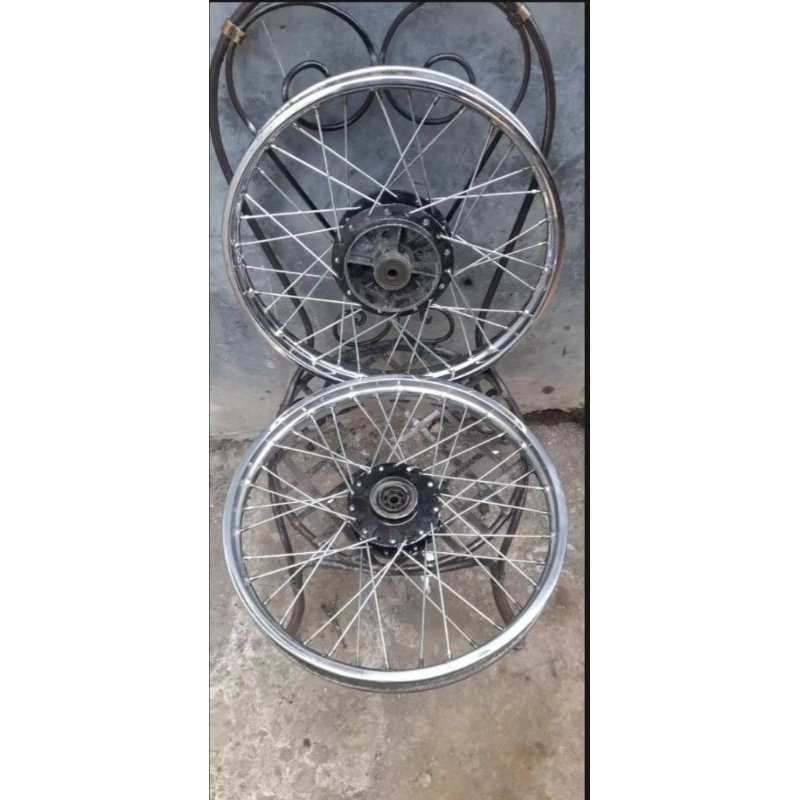 velg velk pelek depan belakang Jupiter z, vega zr, new, mx old, ORIGINAL(ruji baru)copotan motor
