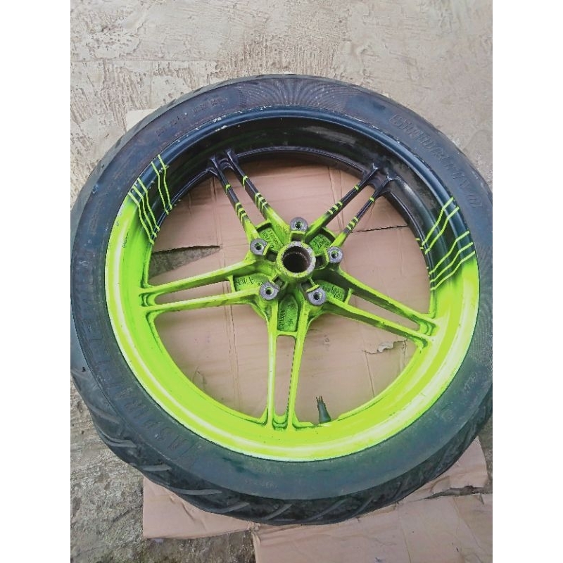 Velg belakang ORI Vixion copotan