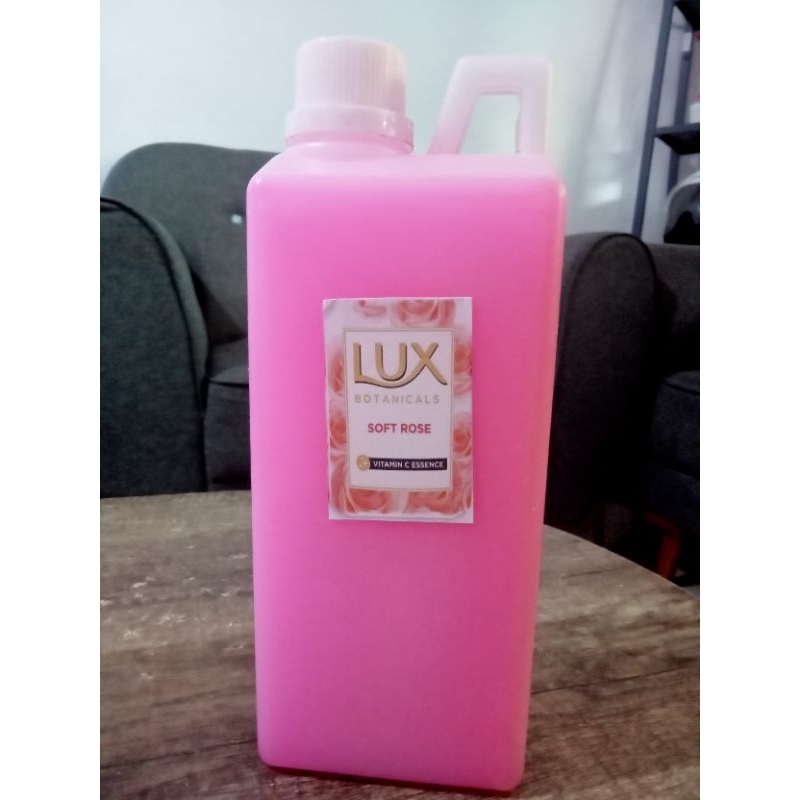 lux sabun mandi cair