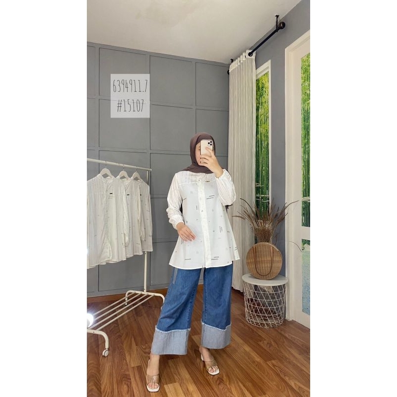 ATASAN KEMEJA PUTIH BY QLA