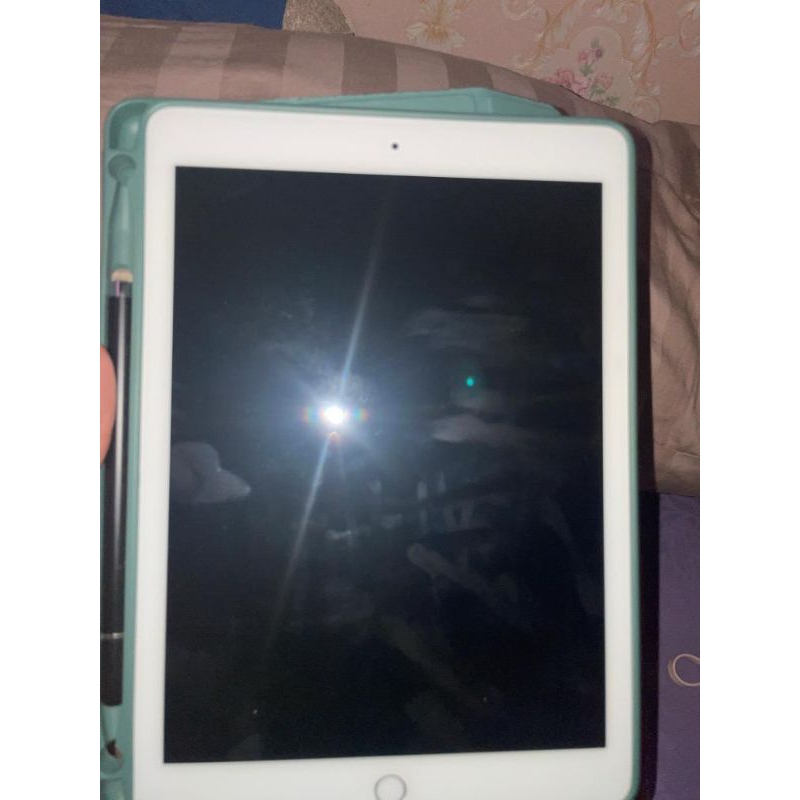 iPad Gen 6 32 GB Silver