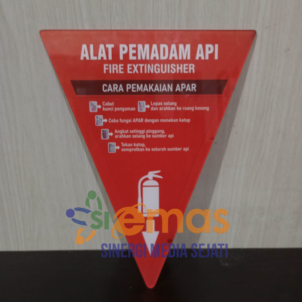 

Akrilik Segitiga APAR | Akrilik Tanda APAR | Akrilik Cara Pemakaian APAR | Alat Pemadam Api Ringan