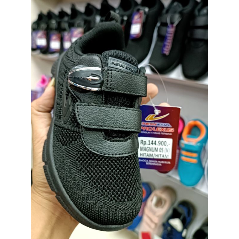 SEPATU MAGNET NEW ERA MAGNETO/MAGNUM HITAM SEKOLAH TK SD