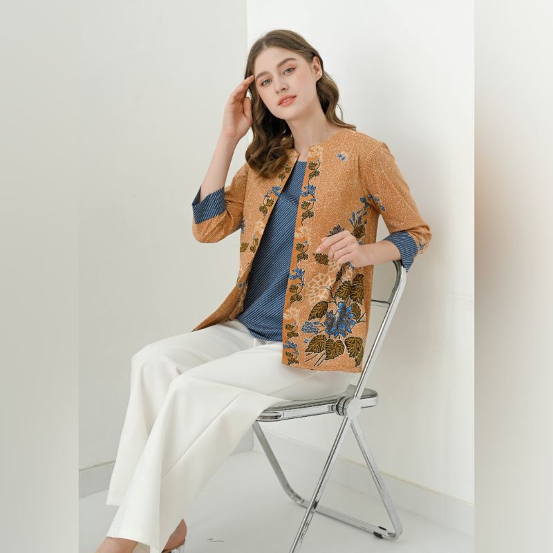 MOTIF KUY-262 KUY-113 KUY-292 KUY/P-258 KUY-263 KUY-303 KUY-292 KUY-241 KUY-316 KUY-316 KUY/L-294 KUY-135 KUY-242 KUY-317 KUY-COUPLE BATIK-SERQGAM BATIK