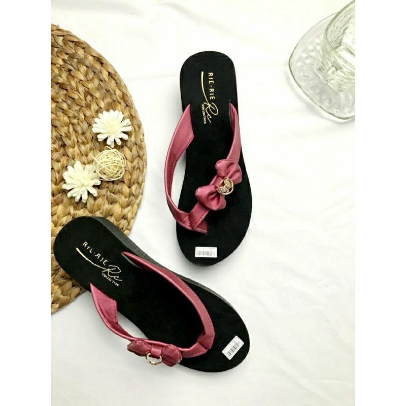 Sandal Wedges Perempuan pitta Samping2023