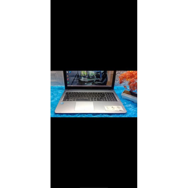 Laptop ASUS X540S Second/Bekas