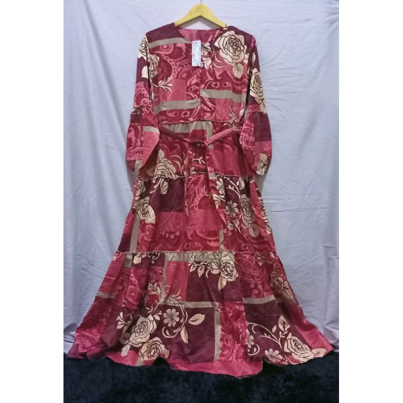 Gamis Taris Busana marun motif satin velvet