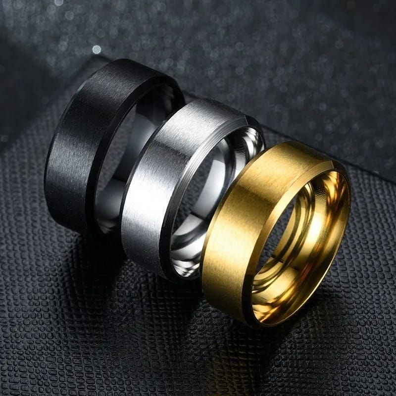 Cincin Polos Titanium Doff Hitam Emas dan Silver Pria dan Wanita