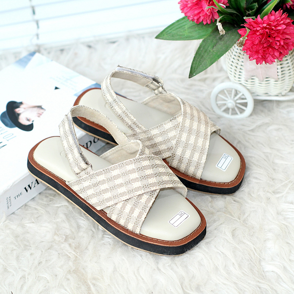 Sandal anak flat silang tali belakang motif kotak kotak - MAUDY KIDS