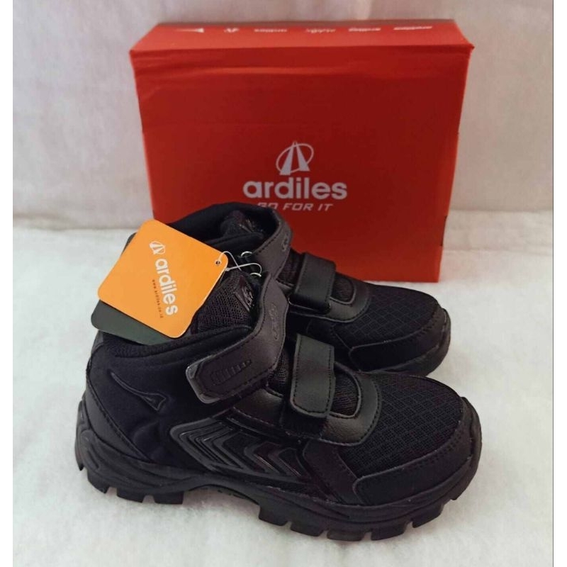 Promo sepatu sekolah SD  merek ARDILES  ukr 31-38