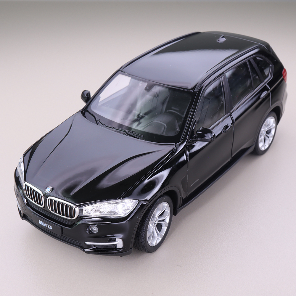 Miniatur Mobil Welly 2015 BMW X5 Diecast Skala 1:24 Mainan Koleksi