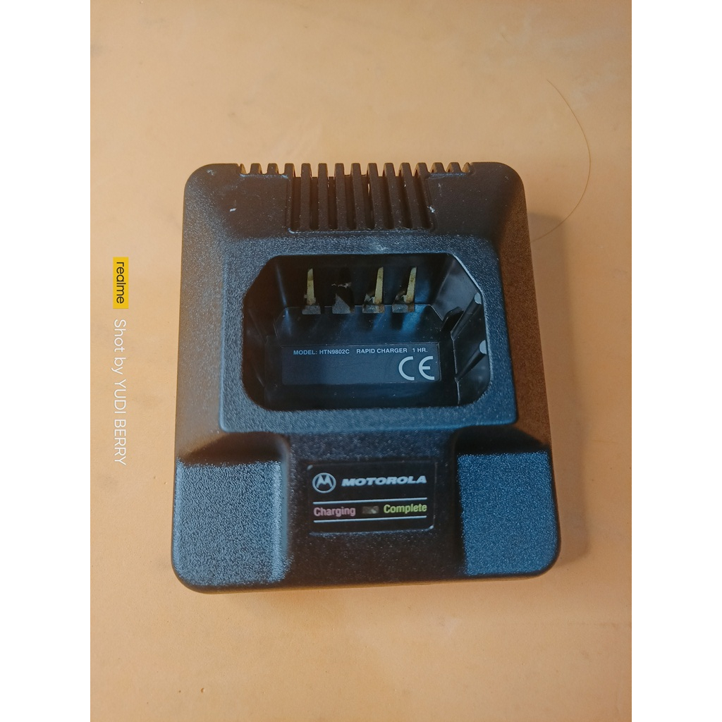 Charger ht motorola gp88 Casan ht Motorola Gp300 Mangkok saja Charger Motorola GP 88 Bekas