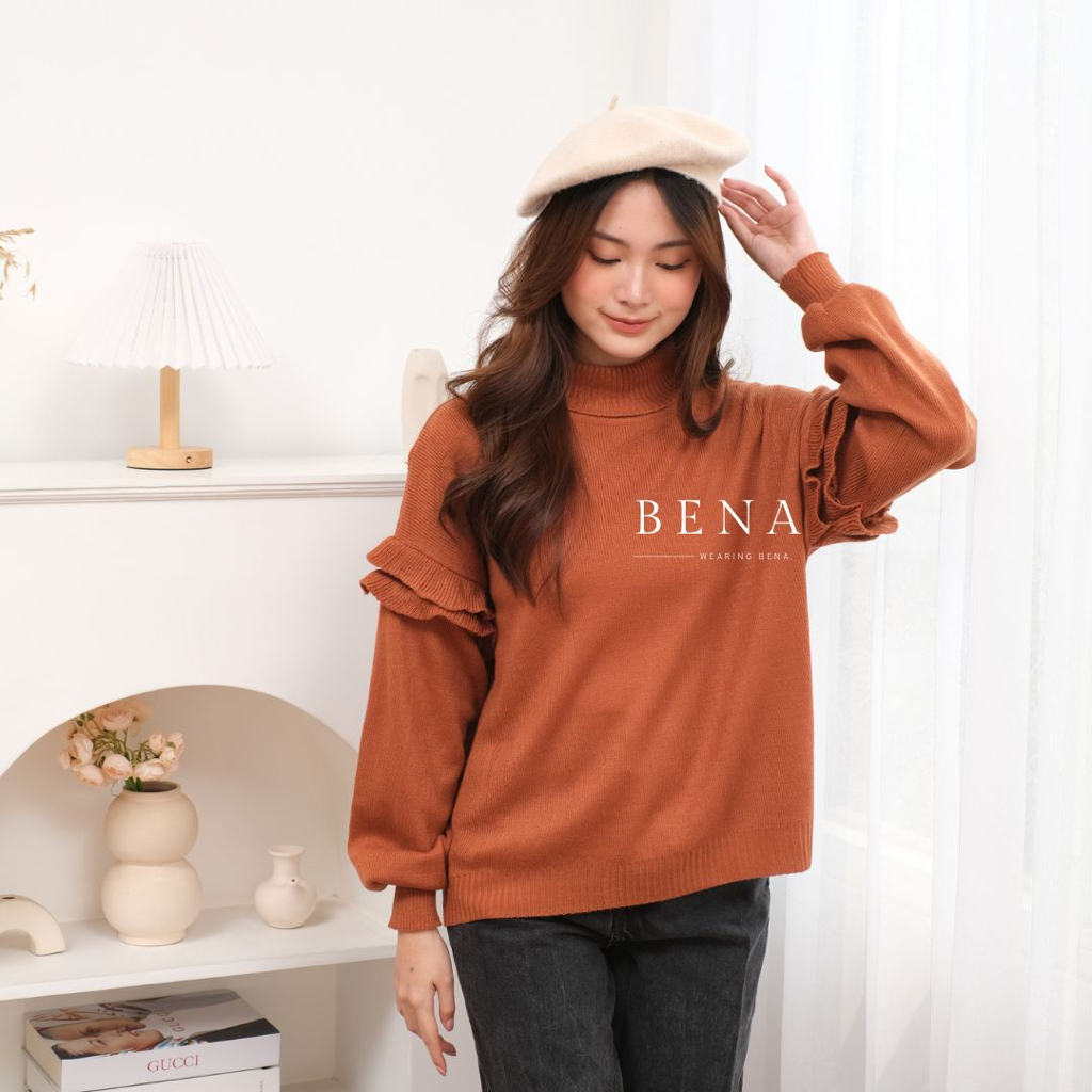 Anastasia Sweater - Wearing BENA