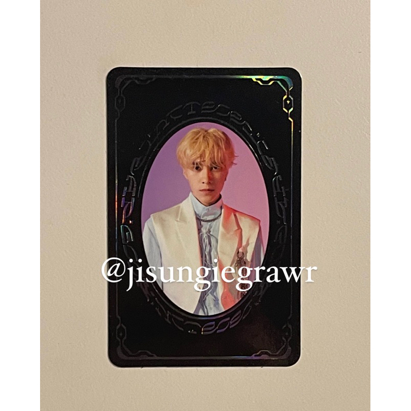 Official Photocard (PC) Hendery Yearbook (YB)