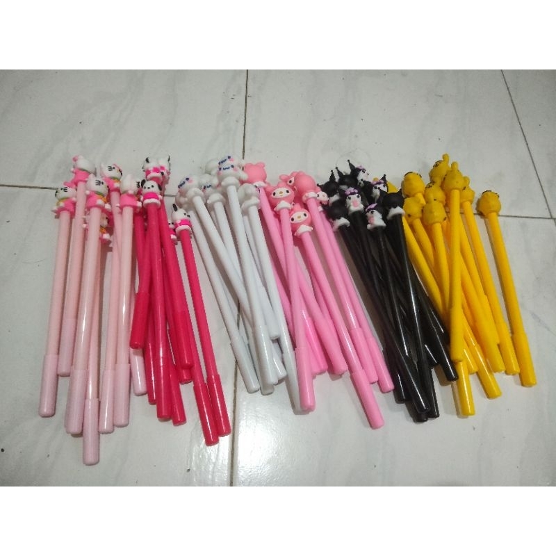 

Ballpoint Bolpen Gel Pen Lucu Sanrio Cinnamonroll, Hello Kitty, Kuromi, Pompurin, Melody, Pochacco