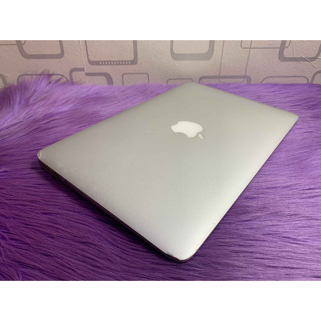 MacBook Air 2015 11 in Core i5 4GB SSD 128GB