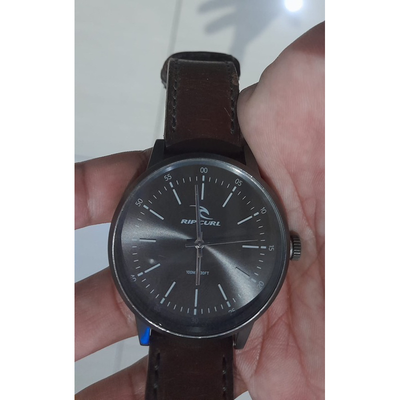 Ripcurl watch preloved l jam tangan pria bekas