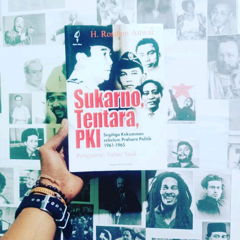 Rosihan Anwar Mengenang Sjahrir | Petite Histoire | Kisah-kisah Zaman Revolusi | Menulis Dalam Air |