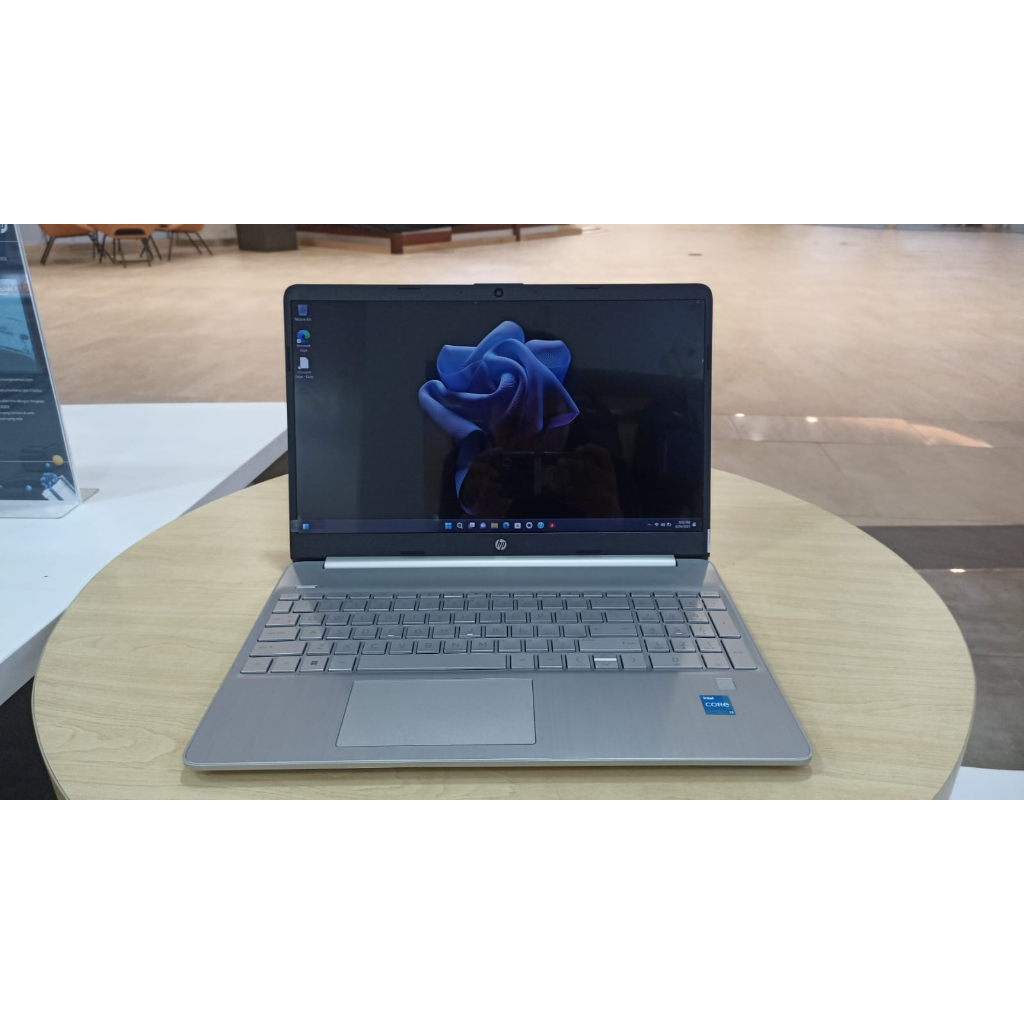 Laptop HP Murah HP 15 Intel i3 1115G4 16GB 512GB SSD FHD Windows 11