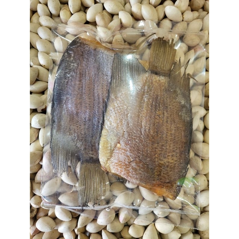 

IKAN ASIN SEPAT BIAWAN ±150GR