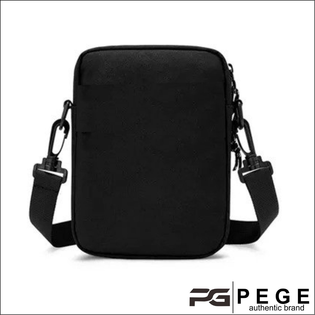 Tas Selempang Pria Slempang Bahu PEGE Monthy Model Kasual Trendy Warna Hitam Polos - PG 8938