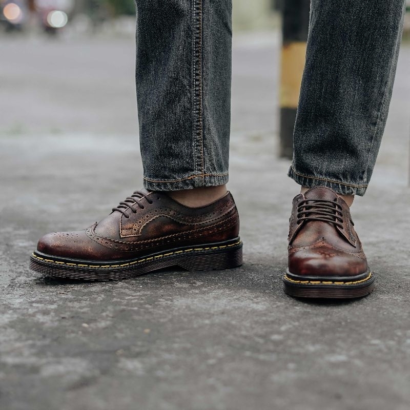 Athar Savannah - Sepatu Pria Wingtip Docmart Burgundy Kulit Asli