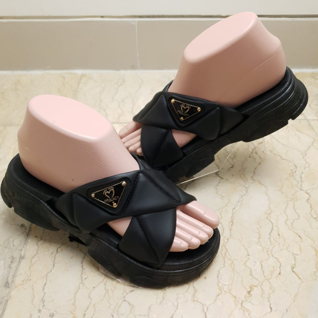 Sandal Slop Platform Wanita Ban Silang Gelembung Motif Segitiga Bross Desainer MKY 2201-A size 37-41