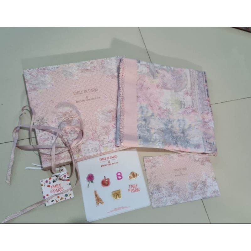 Buttonscarves XL Parisian Voile- Fleur