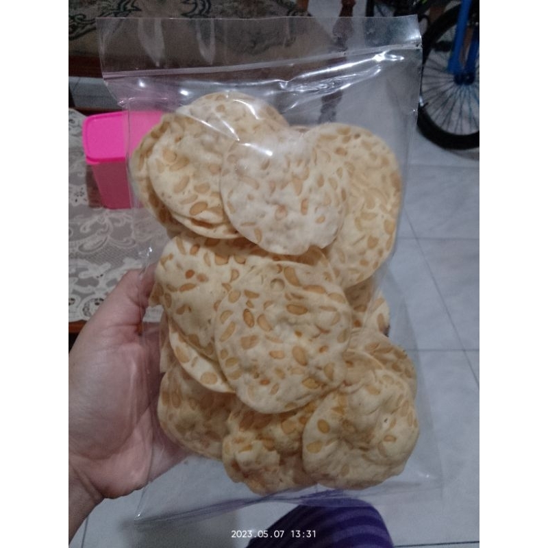 

keripik tempe sagu