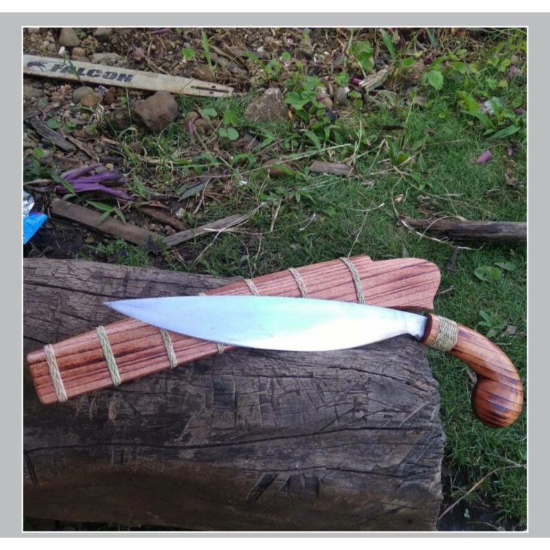 Pisau Betelok Khas Besemah/Besemah's special egg-laying knife