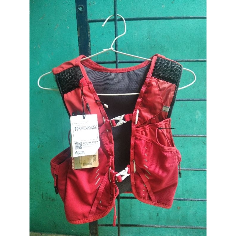 Running Vest Eiger Flow Motion 5 Merah