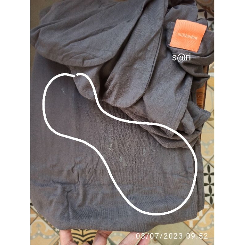 Preloved Stretchy Wrap Mikhadou