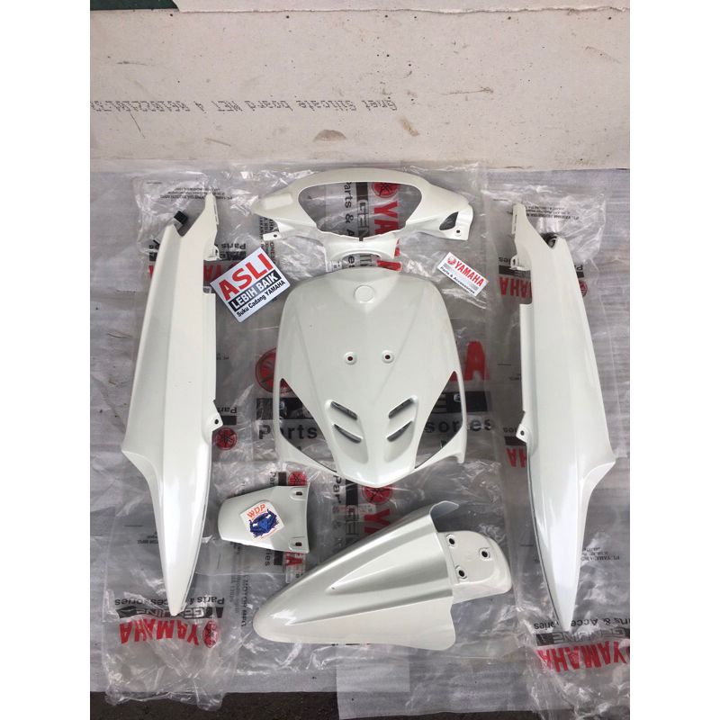 body full alus Mio sporty original body Mio sporty putih
