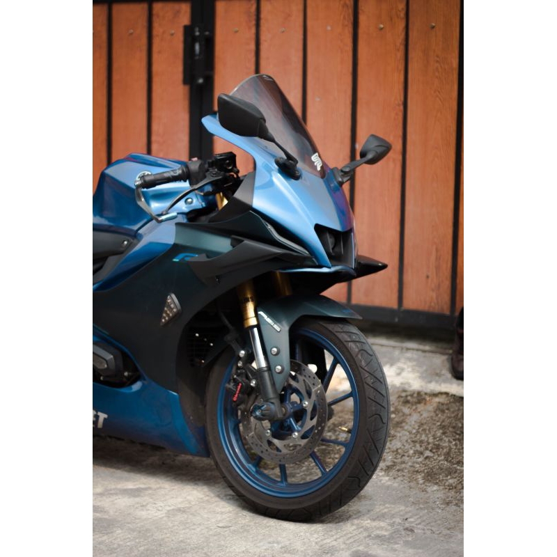 AEROWINGLET/WINGSIDE R15 V4 MODEL R1M PRESISI