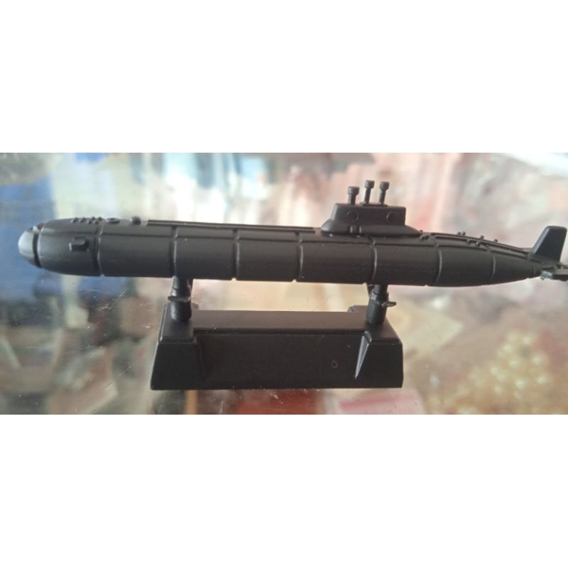 Russian Dmitry Donskoy Typhoon Class Assembly Miniature