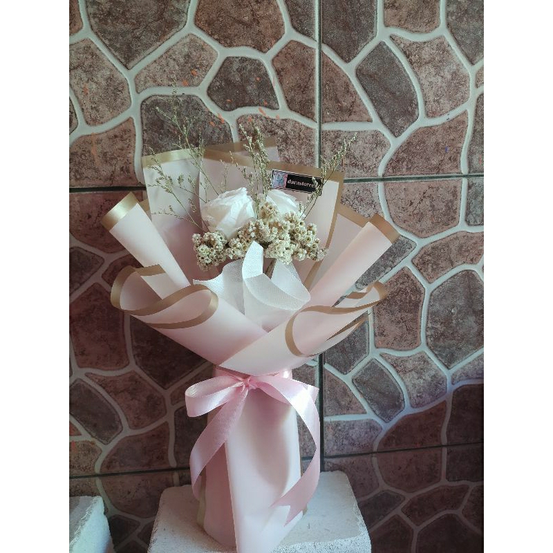 Buket bunga wisuda Bucket jajan boneka wisuda murah Sempro ulang tahun wedding Anniversary engagemen