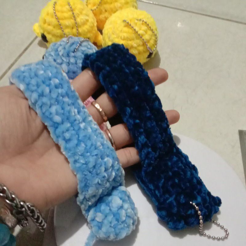 gantungan hp rajut gantungan rajut hp benang velvet gantung rajut ke tangan tali handphone tali hp