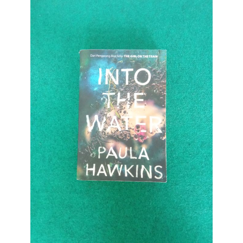 Novel Into the Water - Paula Hawkins