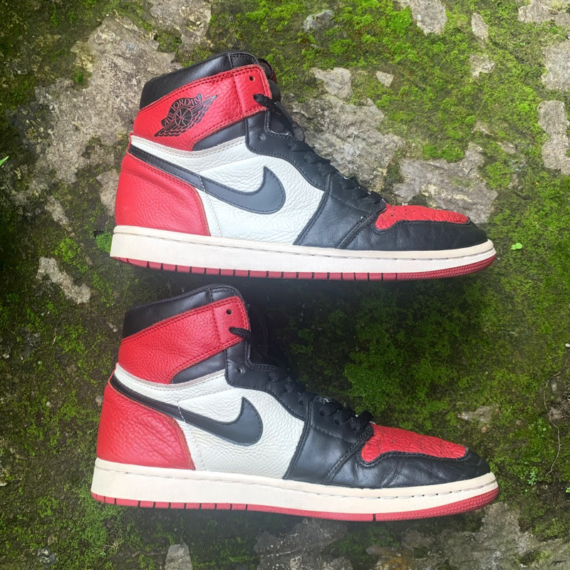 Nike air jordan bred toe high