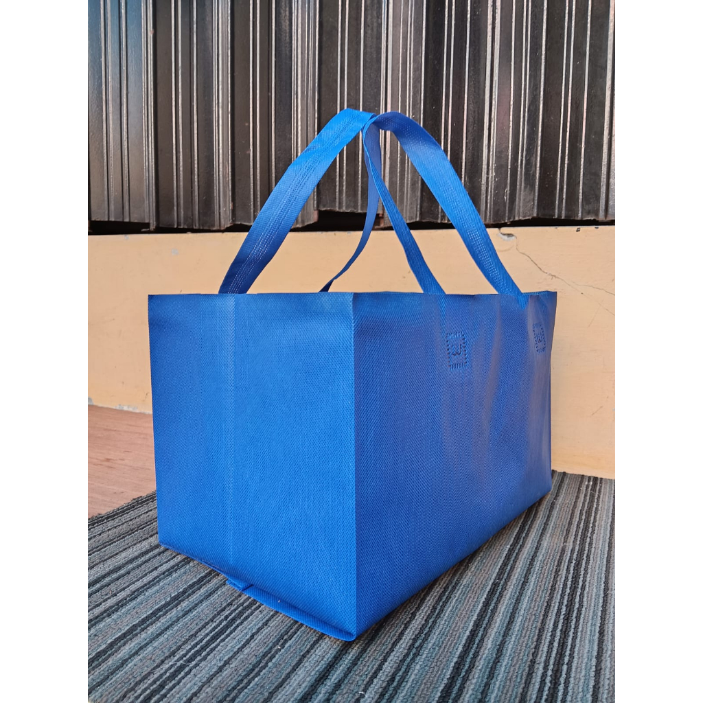 

Tas box bakery box cake 33 x 21 x 33 tas spunbond brownies (ISI 12 PCS)