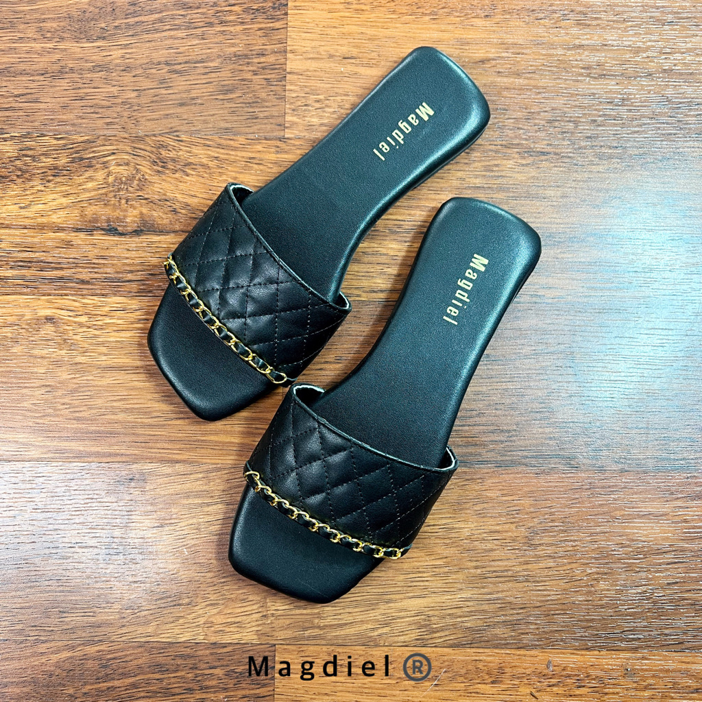 Adera Flat Sandal Wanita