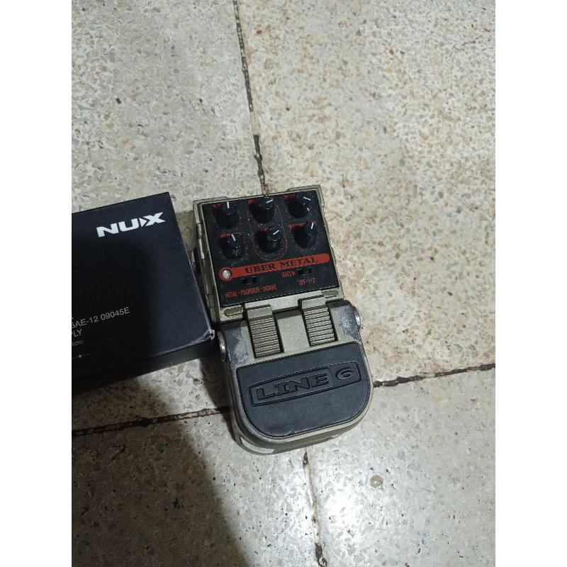 efek gitar line 6 uber metal plus adaptors original nux