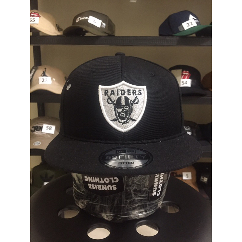 Topi snapback raiders